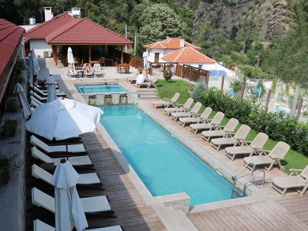 Aqua Varvara Hotel Vetren Dol Eksteriør bilde