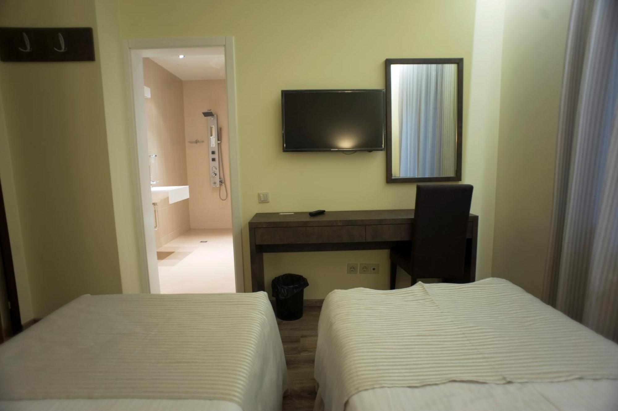 Aqua Varvara Hotel Vetren Dol Eksteriør bilde
